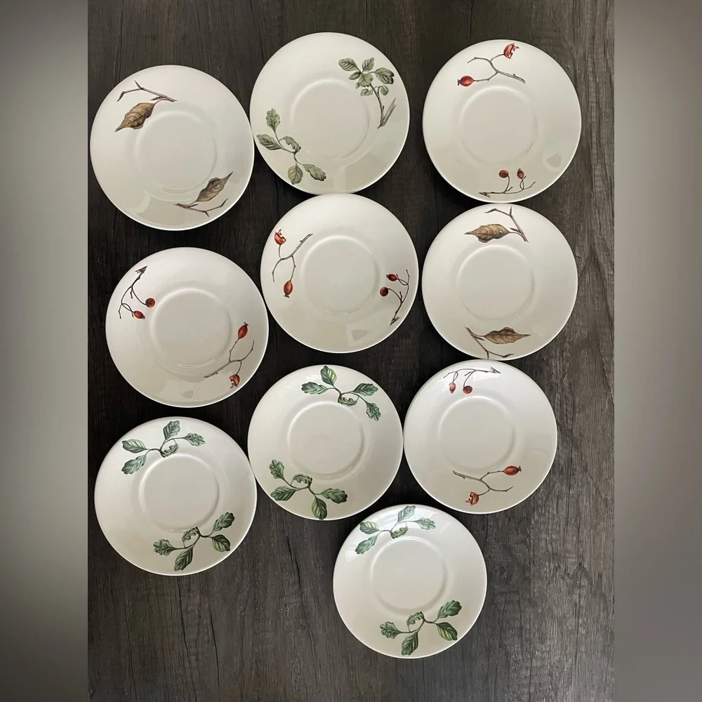Villeroy & Boch Set of 10 Bird Design Teacups and Saucers